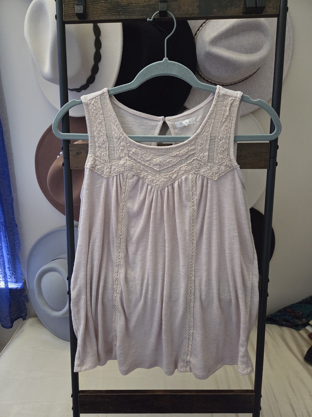 Maurices Light Cream Lace-Trim Sleeveless Top Size L